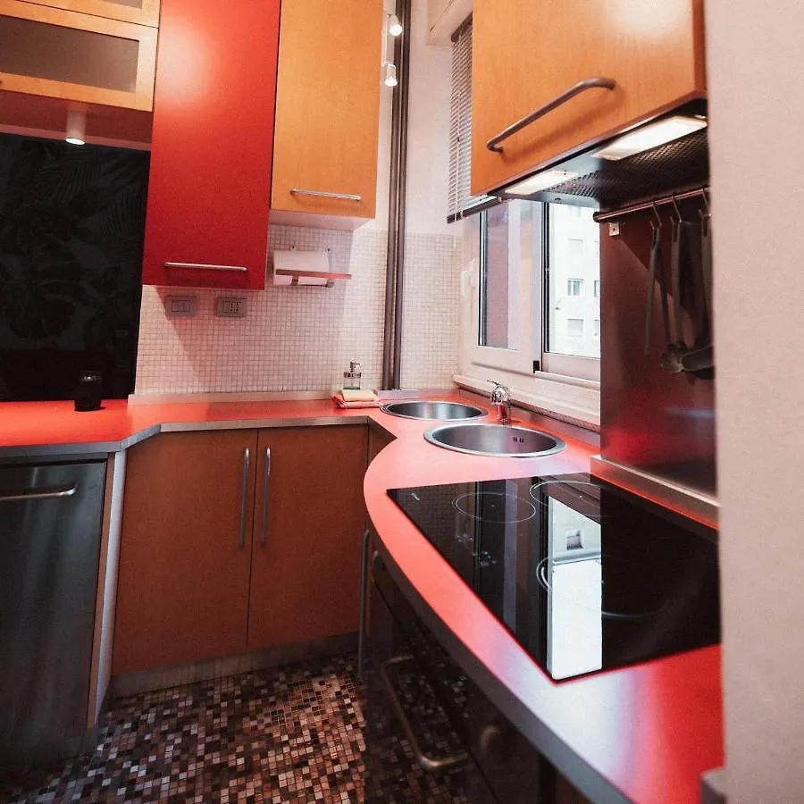 Mrdoyle Apartment Catalani Milano 0*,